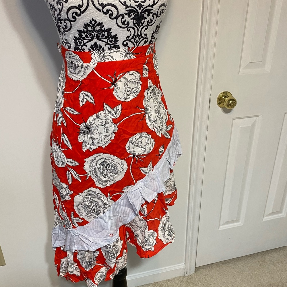 Jaase Asymmetrical Floral Skirt